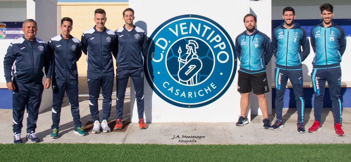 ElSoldAntequera's tweet photo. ⚽ #PeriodismoSOL #Deporte #Fútbol

El @CVentippo #Casariche de @pepmurciano y compañía la ‘rompe’ al inicio de curso con un marcado sello antequerano.

El reportaje completo aquí 👉 https://t.co/PC554yLetB https://t.co/Riv9PHoSGo