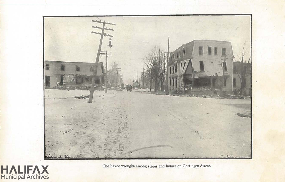 hfxgov's tweet image. Today at 9:04 a.m. marks the 104th anniversary of the Halifax Explosion, a tragedy that killed nearly 2,000, injured thousands of others, and forever changed our city.

Take a moment to remember.