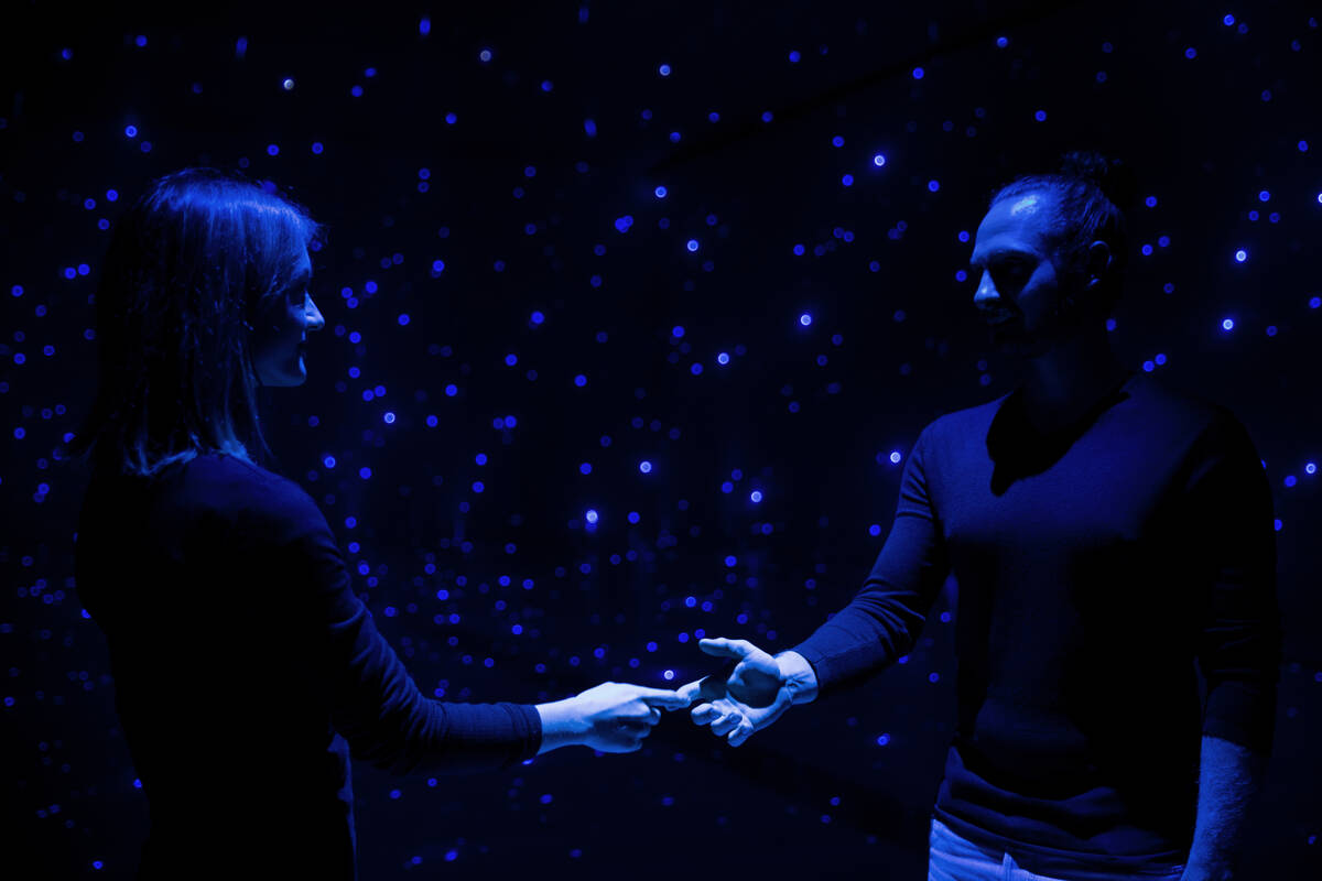 Pflaum_LICHT's tweet photo. Noch bis Februar in Meetingen: Die #Lichtinstallation #Touch von @DaanRoosegaarde in der @draiflessencoll -  https://t.co/VlP1CvPGvF (Draiflessen Collection / Studio Roosegaarde, Foto: Roberto Conte) https://t.co/OzMuwtWEdS