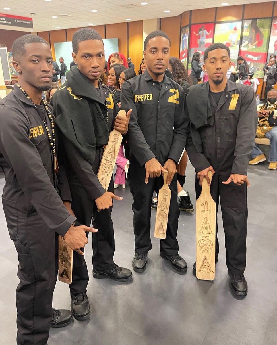TheIotaPi's tweet photo. Introducing the Fall 21’ line of Iota Pi S.S.4.K.O.T.R.L. to the campus of SIUe. You brothers have worked hard to get here now let’s keep the iPi legacy going! #Keepers #TheReturn #iPiFOREVER🤙🏾 https://t.co/te4WxraNoE