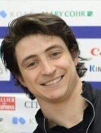 KelyRachel's tweet photo. Who is the Olympic champion, skater and now the sexiest, most beautiful, charismatic, sincere smile,  talented and passionate coach about what he does in Canada?
It's him, @ScottMoir.💓

#HappyMoirMonday #WeLoveYouScott https://t.co/AysgsBOrVH