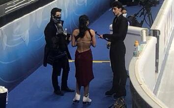 KelyRachel's tweet photo. Who is the Olympic champion, skater and now the sexiest, most beautiful, charismatic, sincere smile,  talented and passionate coach about what he does in Canada?
It's him, @ScottMoir.💓

#HappyMoirMonday #WeLoveYouScott https://t.co/AysgsBOrVH