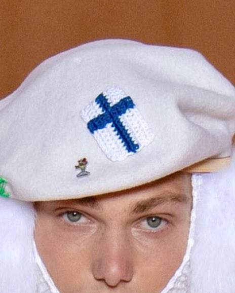 BTS_army_Fin's tweet photo. What 👀 there’s a chrocheted Finnish Flag? 👀 🇫🇮🇫🇮🇫🇮

#torille @BTS_twt https://t.co/lLXVEZSYGb