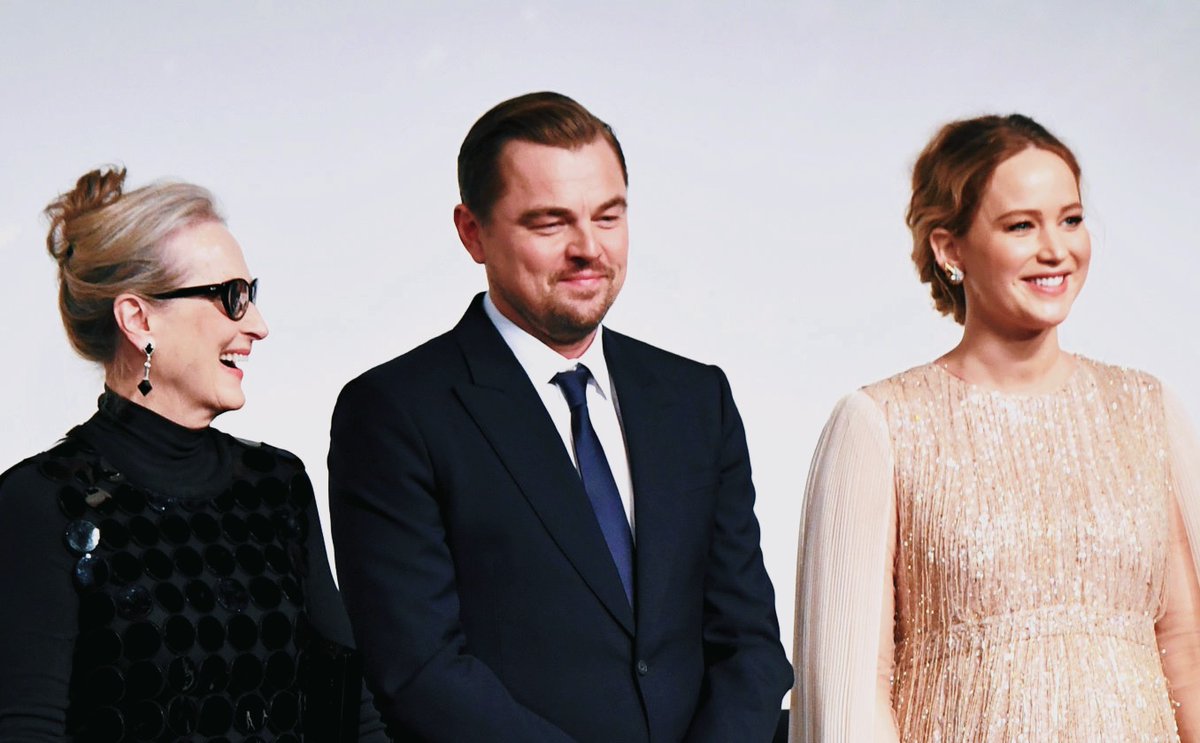 If this is a dream, please don't wake me up
#DontLookUp