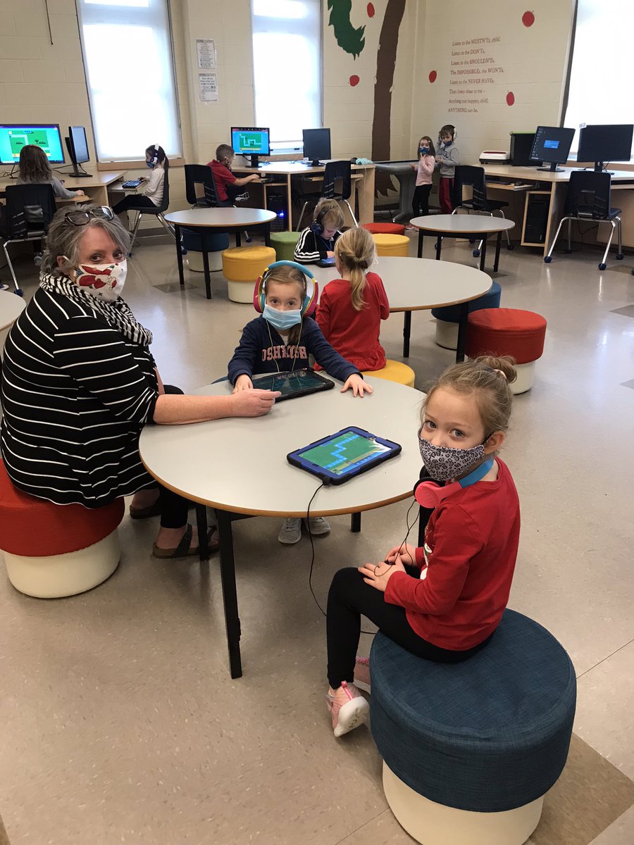 CoachPeteNL's tweet image. A great #HourOfCode session with Ms Newman’s  Kdg class @paradiseelem using @kodable @NLESDCA @nltatesic #CodeWithTESIC
