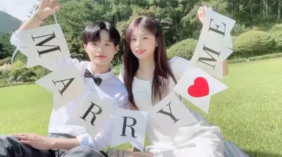 ABNEWorld's tweet photo. -ab6 uri maknae hwiiii udah gede yaaaa 😭 https://t.co/tRPWBb1Kkx