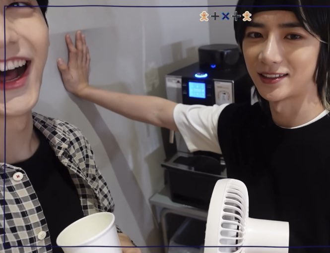 loveIycbg's tweet photo. beomgyu really is that type of boyfriend— 😵‍💫😵‍💫 https://t.co/ozxKpHYhyu