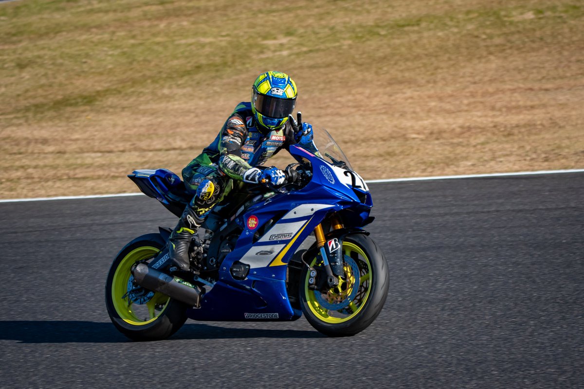 hiro44r6's tweet photo. #鈴鹿サンデーロードレース 
#NGK杯 
#ST600INT
#27 渡邉一輝選手
club Taira Promote

こちらは3位表彰台！
ダブルエントリーお疲れさまでした。 https://t.co/bMvizZC4Fc
