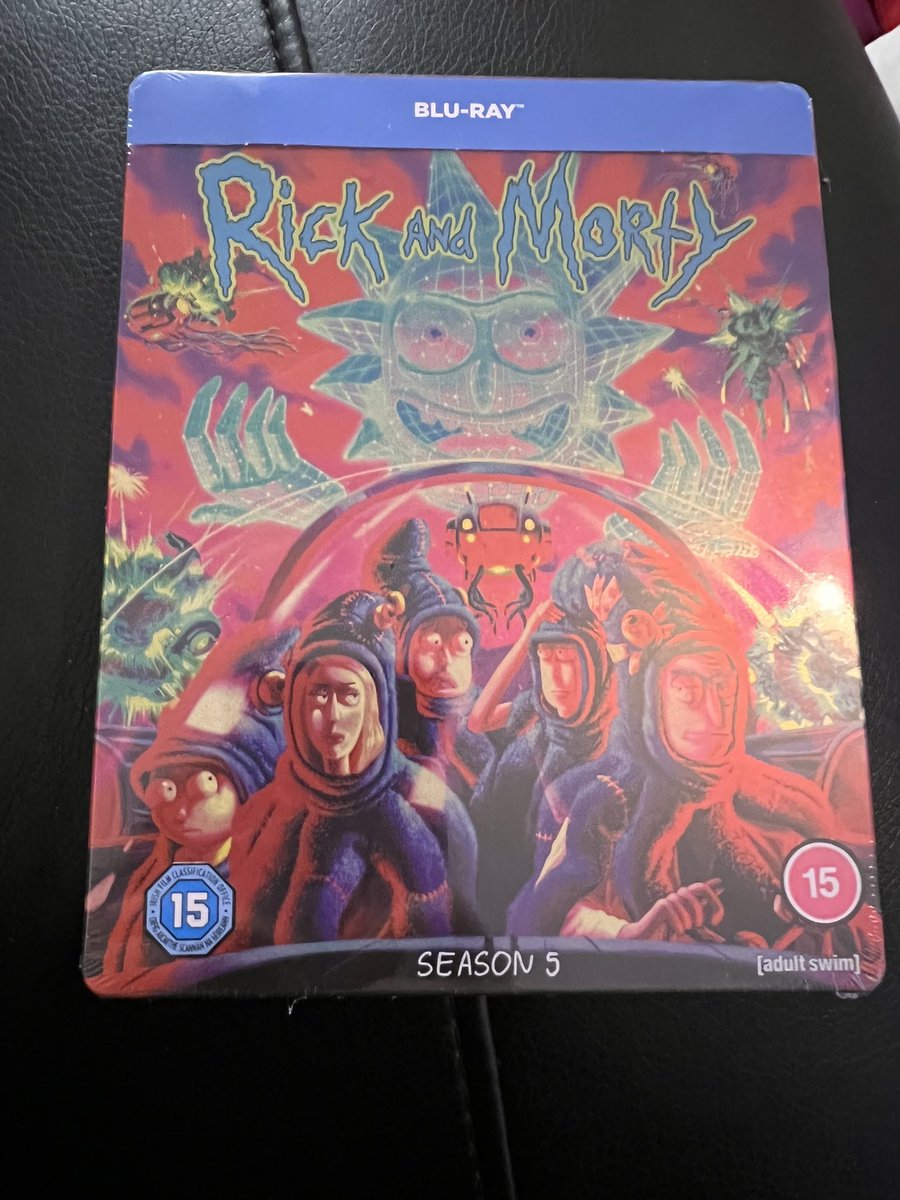 damerose1990's tweet photo. Just in from Amazon now just gotta watch season 4 and 5 then up to date https://t.co/74A5498dOE