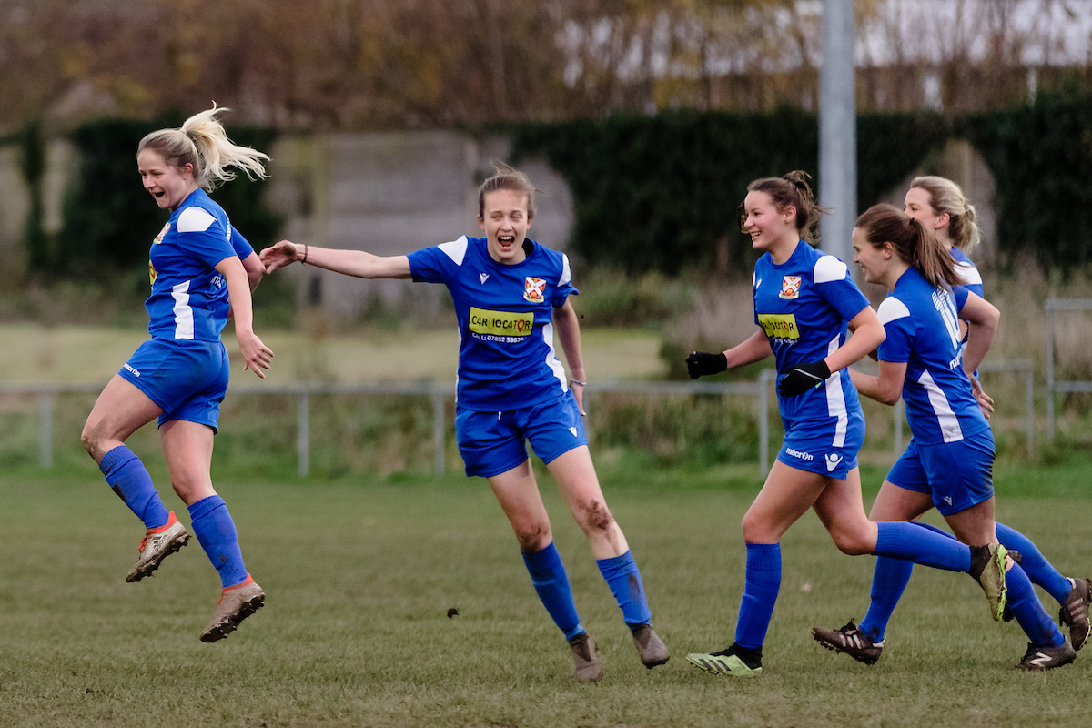 Genero Adran Leagues π΄σ §σ ’σ ·σ ¬σ ³σ Ώ (@adranleagues) on Twitter photo Five goals in three games! π
<a href="/LyndzJD/">Lyndsey Davies</a> is your #MondayMotivation πͺ
<a href="/AbergavennyWFC/">Abergavenny Women FC</a> | #GeneroAdranSouth Five goals in three games! π
<a href="/LyndzJD/">Lyndsey Davies</a> is your #MondayMotivation πͺ
<a href="/AbergavennyWFC/">Abergavenny Women FC</a> | #GeneroAdranSouth