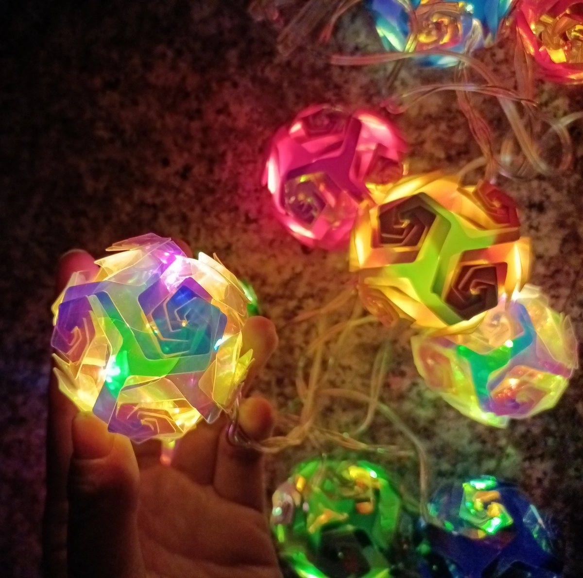 nbakilight's tweet image. #roseballstringlights #ledfairylights #partydecoration #batterystringlights #festivaldecoration #lucesdecorativas #ledlichterkette #Akilight