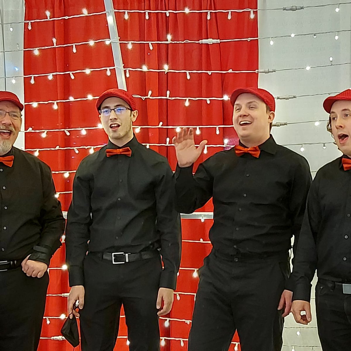 We had a great time singing some festive favourites at <a href="/glow_edmonton/">Glow Edmonton</a> this evening. #glowyeg #christmasinedmonton #yegevents