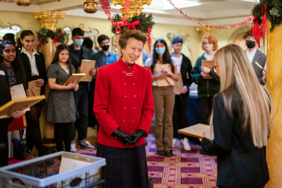 The Royal Family tweet media