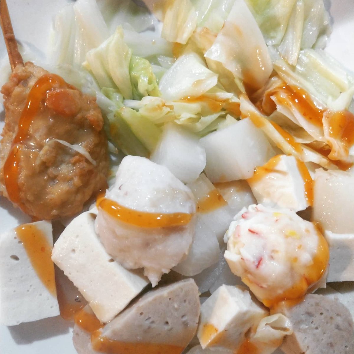 stray_moon_boy's tweet photo. Good for winter
#straymoonboy #tainan #Taiwan #tainanfood #taiwanesefood #nabe #nabemono #oden #憂質月光難孩 #台南 #台南食記 #台南小吃 #台南美食 #台南必吃 #台南旅行 #台南旅遊 #食記 #小吃 #美食 #美食推薦 #平價美食 #關東煮 https://t.co/psyUCuhNT0