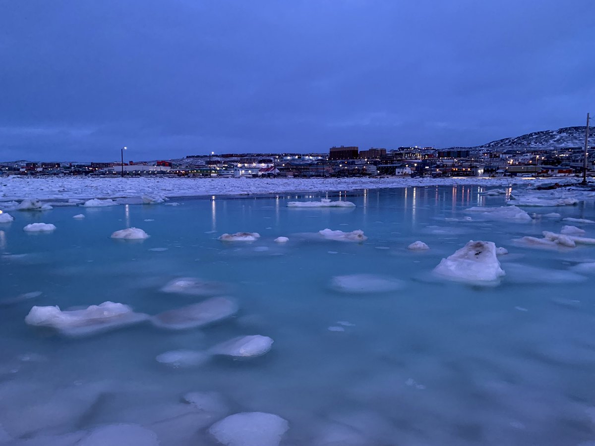FrankReardon1's tweet photo. Good morning (08:15) from #Iqaluit #Nunavut at high tide on DEC.6.2021 Have a good week everyone 😀 #ShareYourWeather #ArcticViews @MurphTWN https://t.co/A6spOM48Sg