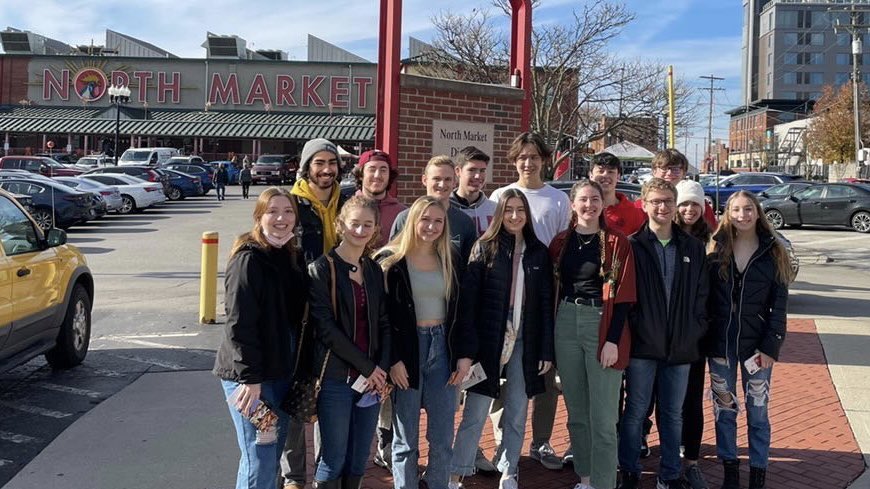 StudentLifeOSU's tweet photo. This weekend the Buckeyes from Houston-Houck Complex enjoyed #CollegeInCBUS by taking a trip to the @NorthMarket! You can discover all the things our city has to offer by visiting the College In Columbus website: https://t.co/f77OKXnciY https://t.co/YTsM6IB0Ad
