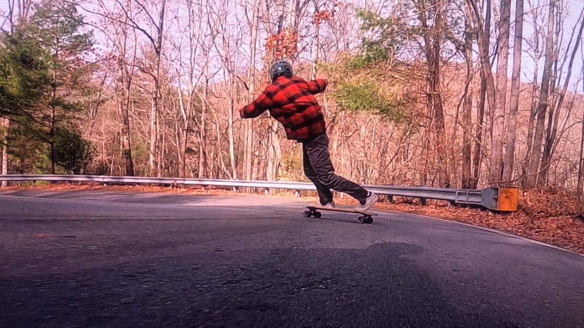 kanebenjamin_17's tweet photo. Shredding in the Blue Ridge mountains this past weekend.  On board camera is a neat angle! https://t.co/ILBuWBUlek