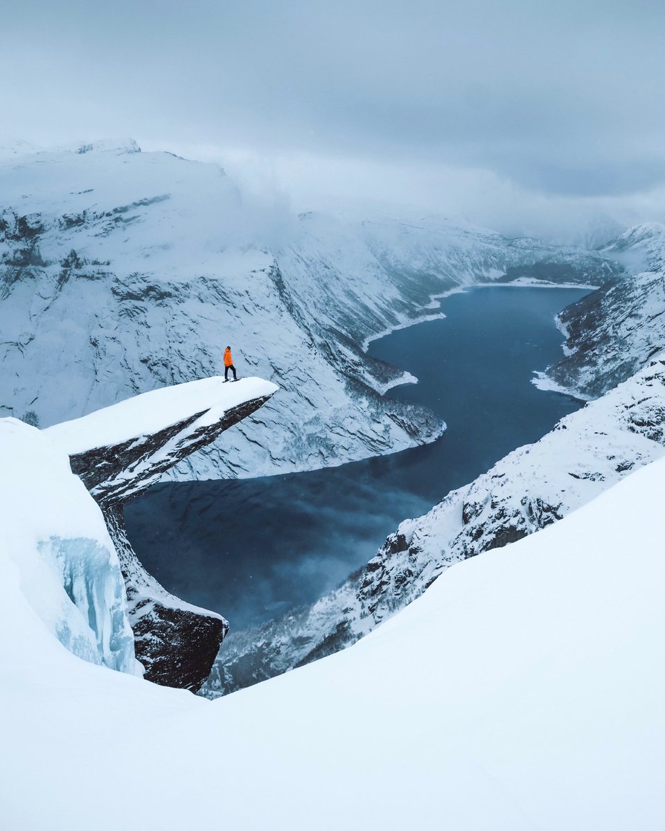 KuhrMarvin's tweet photo. Winter in Norway is just magical. ❄️ https://t.co/CBoQtVHAnm