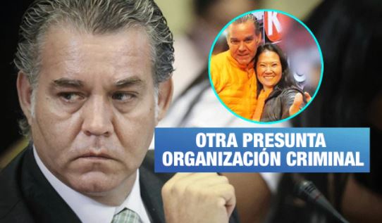 WaykaPeru's tweet photo. #ALERTA🚨 | Detienen a excongresista de @FuerzaPopular__ en megaoperativo por presunto tráfico de obras en municipios de #Ayacucho.  

➡ https://t.co/dV2gypb6S3 https://t.co/S11d6eh4ud