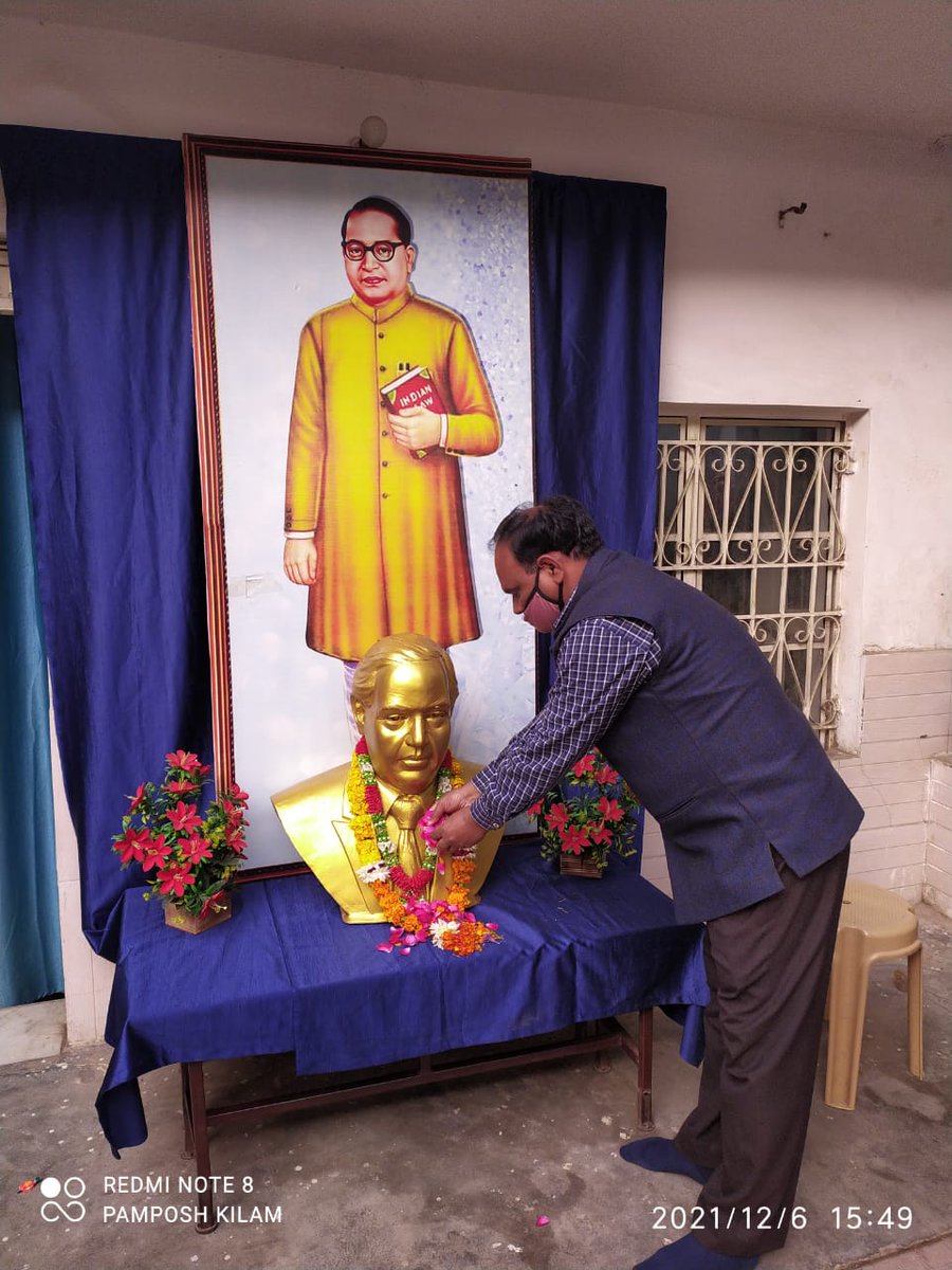 igmrihapur's tweet photo. IGMRI, Hapur Staff payed floral tributes to principal architect of Indian Constitution Dr. B. R. Ambedkar on Mahaparinirvan Diwas. 
#AmritMahotsav #IGMRI @fooddeptgoi @PIBConsumerFood https://t.co/95isc4jGh0