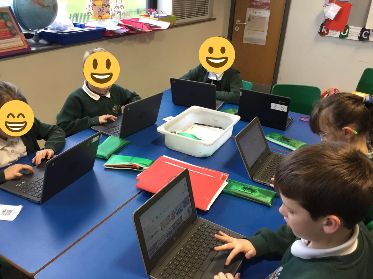 TGPS_NorthLincs's tweet photo. Year 4 are using their DT knowledge to create a meal that uses ingredients from the 5 food groups. The children are using computer skills to copy and paste images of food onto their plates. ##TGPSDT #TGPSPSHE #TGPSComputing #TGPSPE https://t.co/gDoLguSVZE