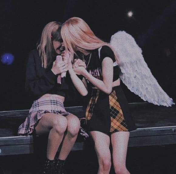 Cố gắng vì 2 bảo bối nào💪
BLINKS UNITE FOR MAMA
I vote #MAMAVOTE #rosé