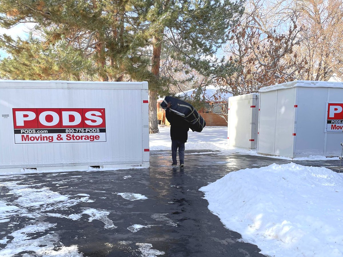 BestDenverMover's tweet image. bit.ly/3FcNpBK 
Got questions about your upcoming move? Our #MovingFAQs has quality intel on all things moving. If you can't find what you're looking for, reach us at 303-693-7070. We are happy to help! #DenverMovingCompany #DenverMovers #DenverMoving #Denver #MovingTips