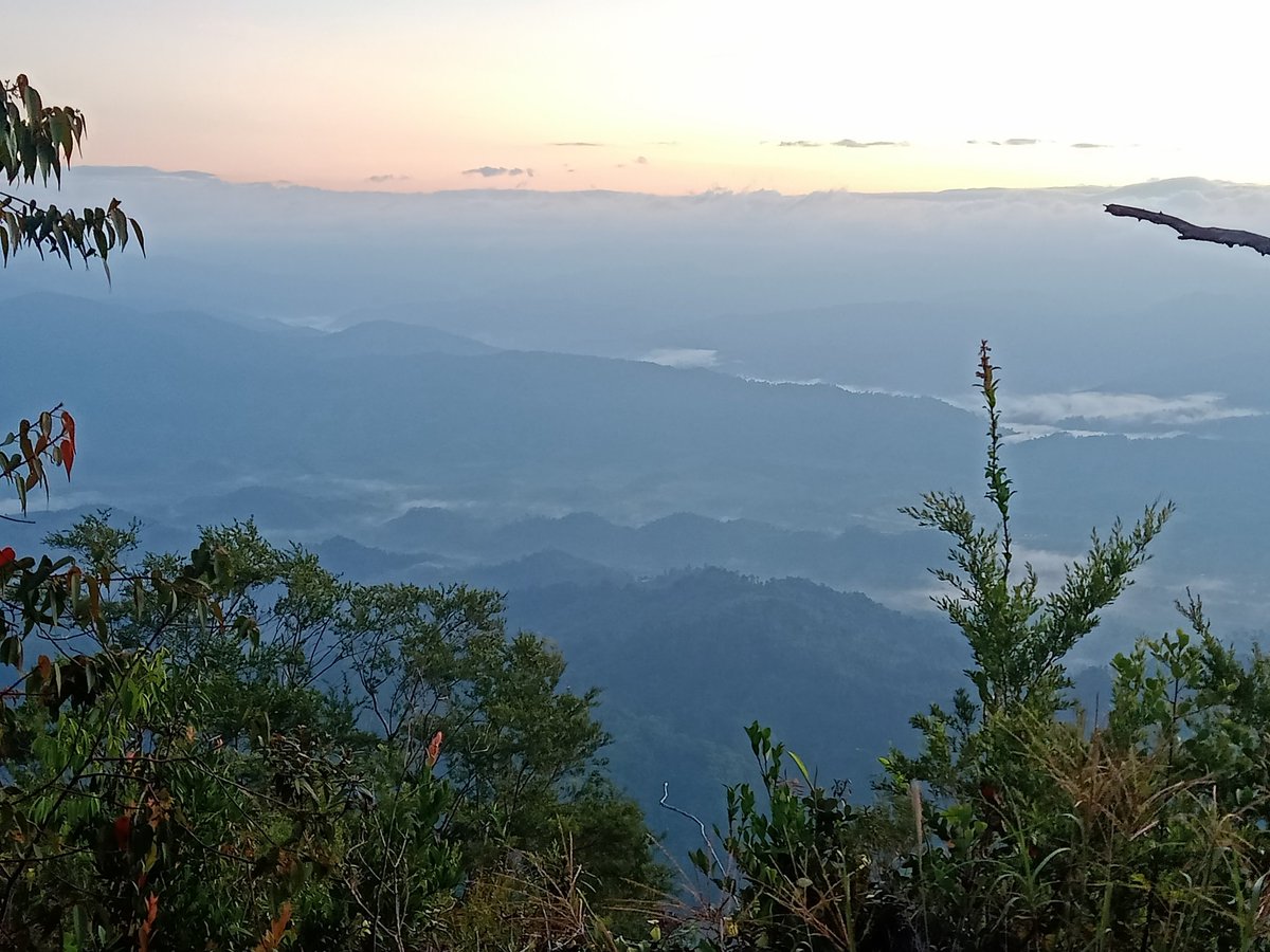 Amazing view to remembered...#gunungkerunai #grikperak #kakigunung #hikertua
