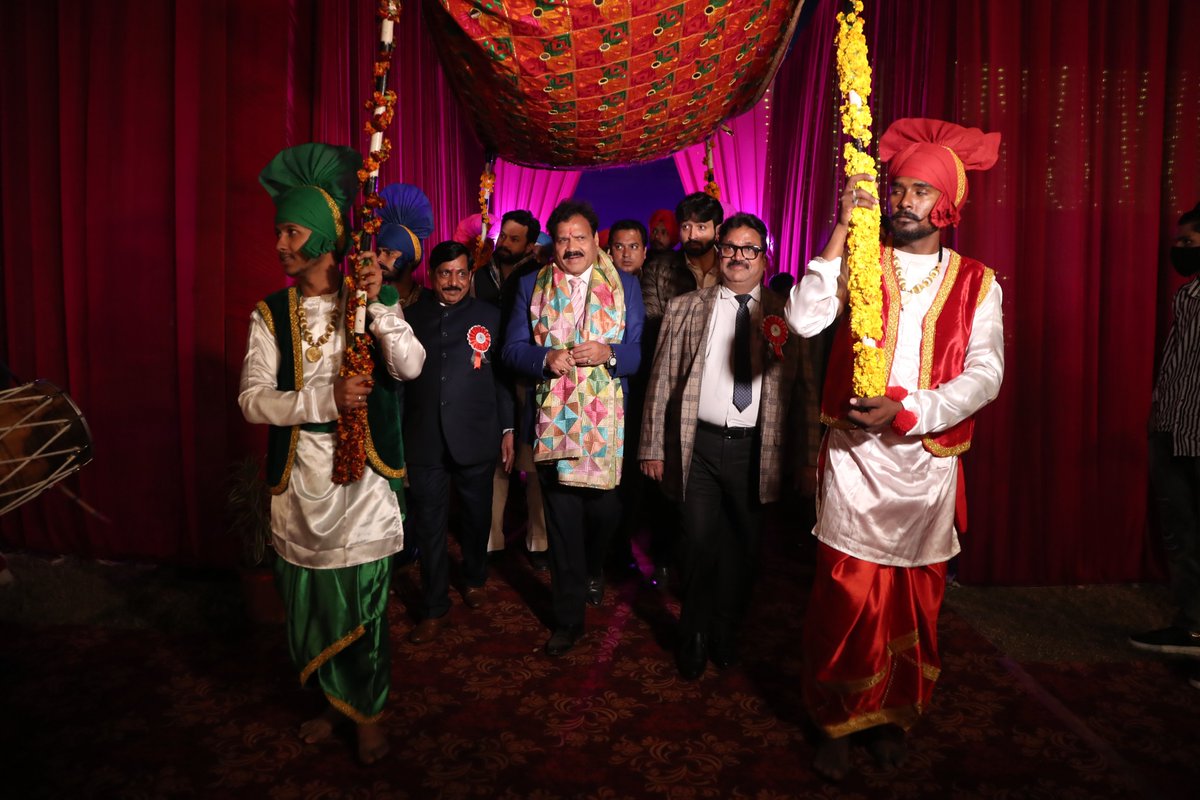 svietofficial's tweet image. We felt highly delight with the gracious presence of Hon&apos;ble Chief Guest Mr. Raj Kumar Verka, Cabinet Minister of Punjab on the occasion of Parichay Freshers&apos; Party 2k21. Let&apos;s have some glimpses from our #FreshersParty2021 #parichay2021 #Sviet  #freshers2021 #ChiefGuest