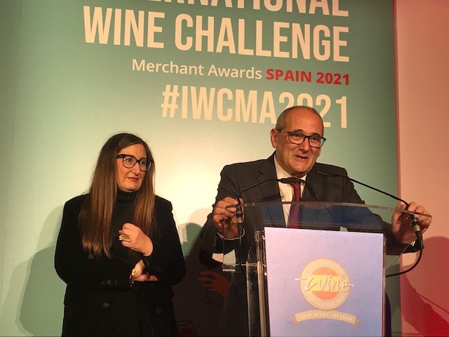 Last week, in beautiful Madrid, the IWC Merchant Awards Spain announced 2021 results.

A night to celebrate and recognise achievements of businesses and professionals within the wine industry of Spain, a key region in the world of wine.

Here are a few photos from the evening…