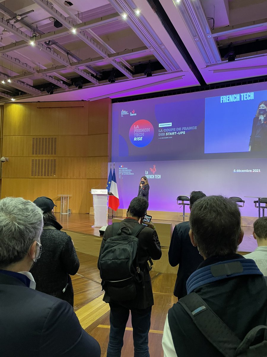 egleek's tweet photo. Après Helsinki, c’est Bercy! C’est parti pour #FrenchTechRise! Merci @Le_Poool puis coucou à l’équipe de @MalizenSecurity https://t.co/sdp4tgxBVI