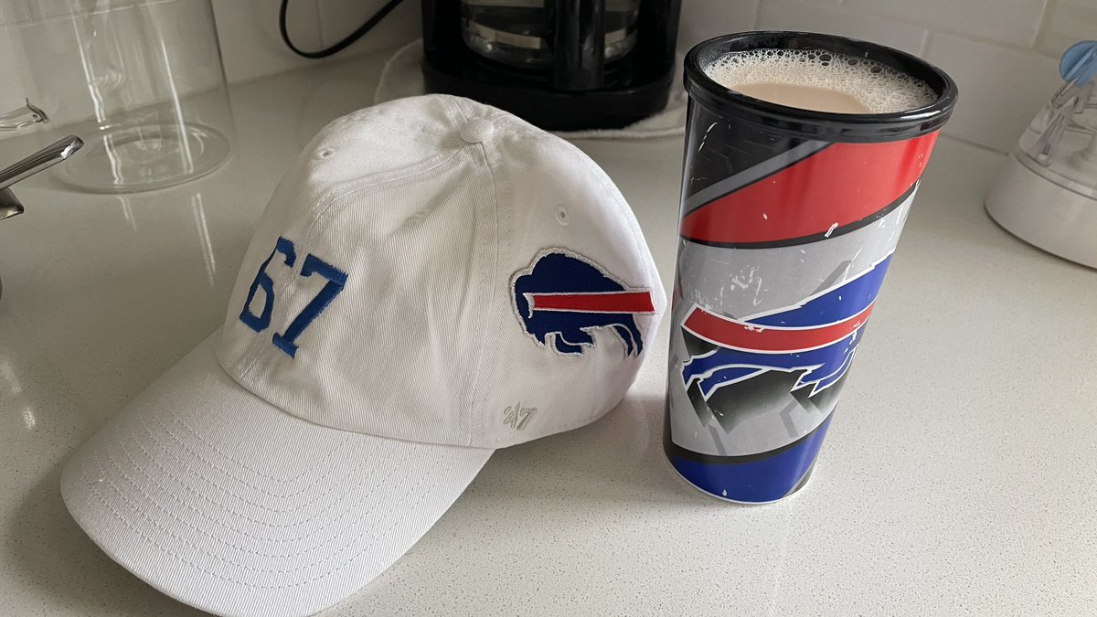 ngff384's tweet photo. #NEvsBUF #MNF morning with a #BillsCoffeeTrain … #GoBills! #BillsMafia #PlayForTRE! #NFL #NFLTwitter #Coffee #CoffeeTime https://t.co/WYPXXIt8Ky