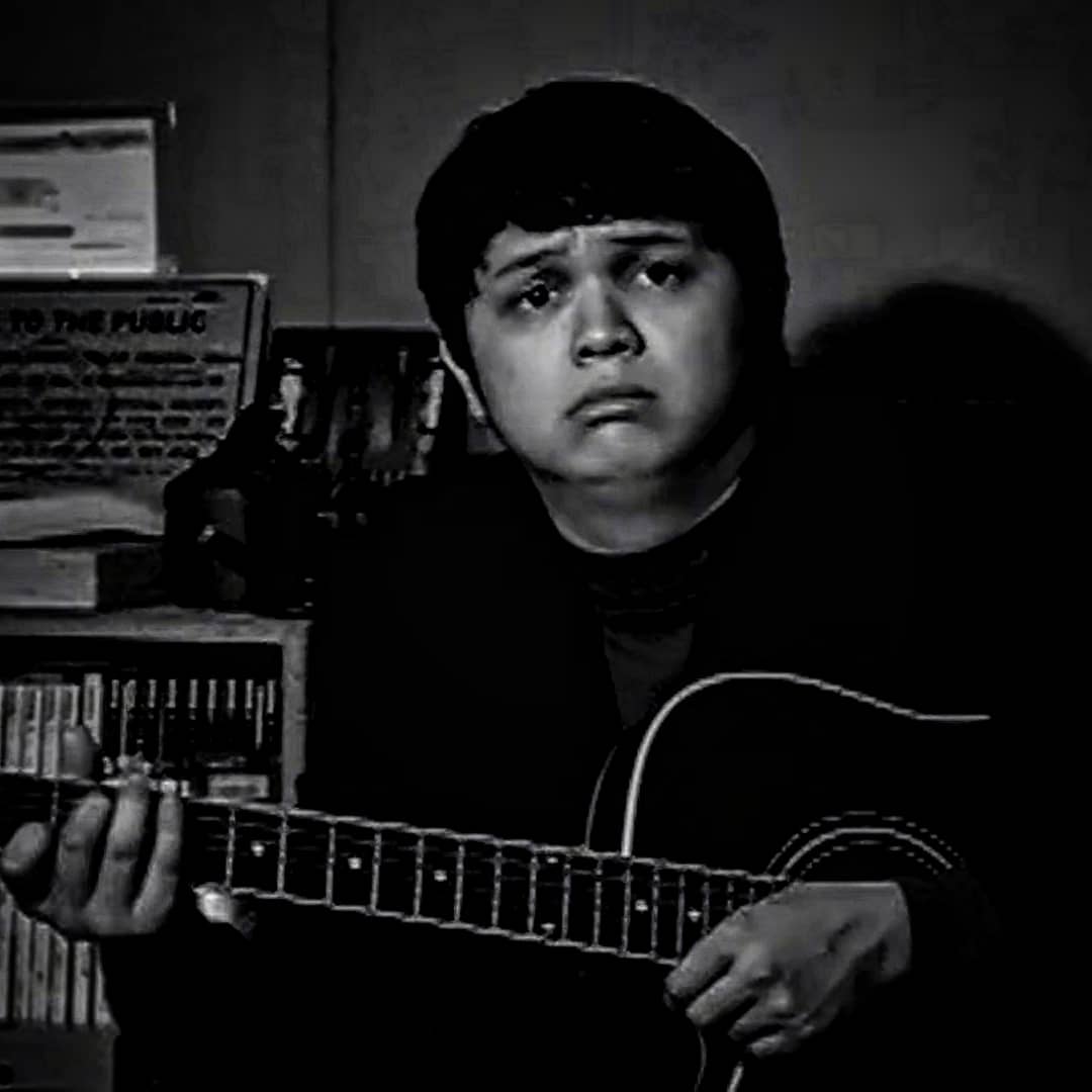 teamwormies's tweet photo. Happy birthday to our favorite guitarist in the world, @chinosingson of @theitchyworms! Wishing you another year that rocks! Cheers! 🤘🏻🎸🍻

#ChinoSingson #TheItchyworms https://t.co/dgcyJ8wqZk