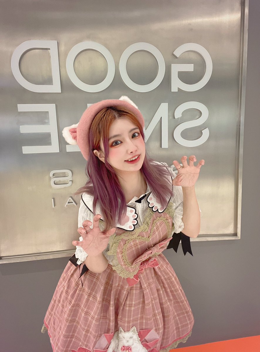 ゴッドスマイルで1日店長お勤めさせていただきました〜
ミクちゃんかわいいよ💕楽しい一日でした〜 https://t.co/cYgsEV4Ccl