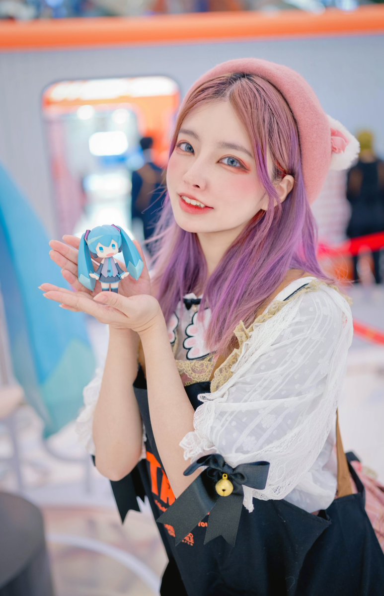 ゴッドスマイルで1日店長お勤めさせていただきました〜
ミクちゃんかわいいよ💕楽しい一日でした〜 https://t.co/cYgsEV4Ccl