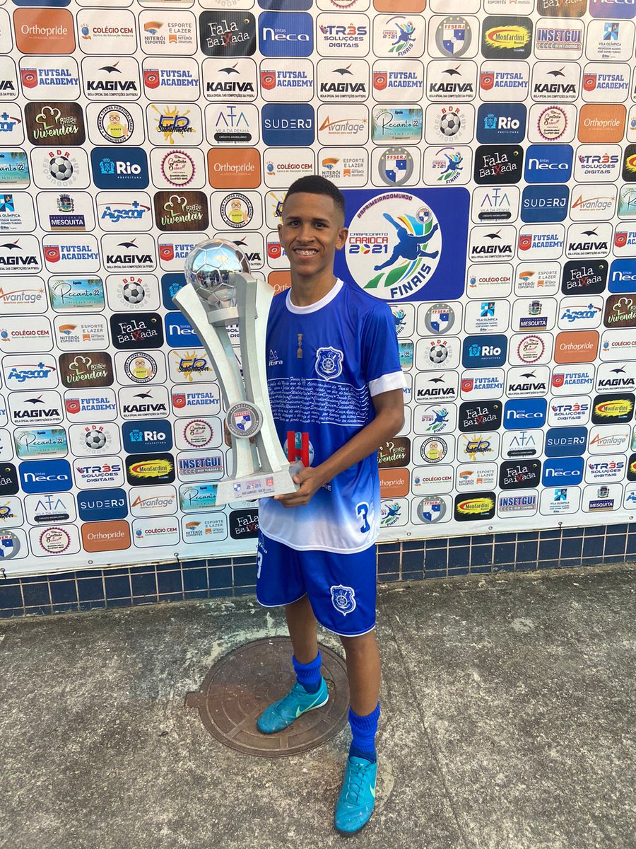 Yansouza003's tweet photo. Vice campeão carioca de futsal !! ♥️😔 https://t.co/7f24Fh6R5t