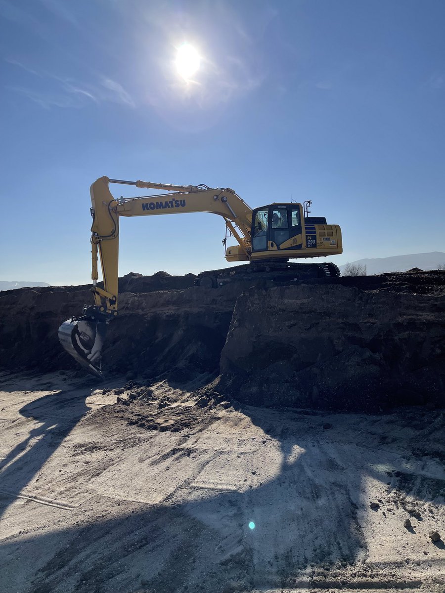 “ great things in buisness are never done by one person. they’re done by a team of people.”
Steve Jobs