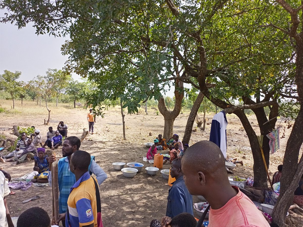 kevinossah's tweet photo. Après ma mission à Dapaong, à Kara depuis hier, ravi de visiter ce matin le site agroéologique (en construction) de l'ONG #OPAS à #Tchitchao. Dirigé par M. Maglo, un des participants à l'atelier de formation Nord du #REJFACT, le projet est financé par la @FranceauTogo via #PISCCA https://t.co/wu4afjtdh3
