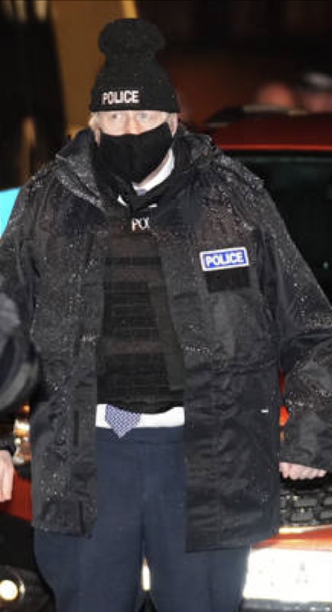 TheSmartRun's tweet photo. BREAKING NEWS: The Metropolitan Police Service are sending in their top crime officer to investigate the alleged Christmas party at Number 10. #mrbenn #BorisTheLiar #BorisJohnson #no10christmasparty 
 #politicslive https://t.co/yYoiOiO6iK