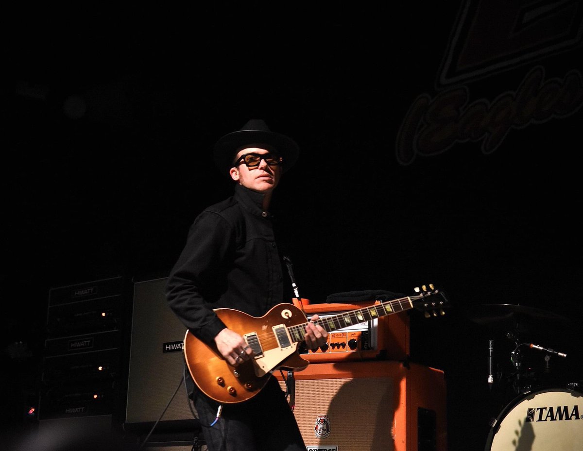 Steve Hampson tweet media