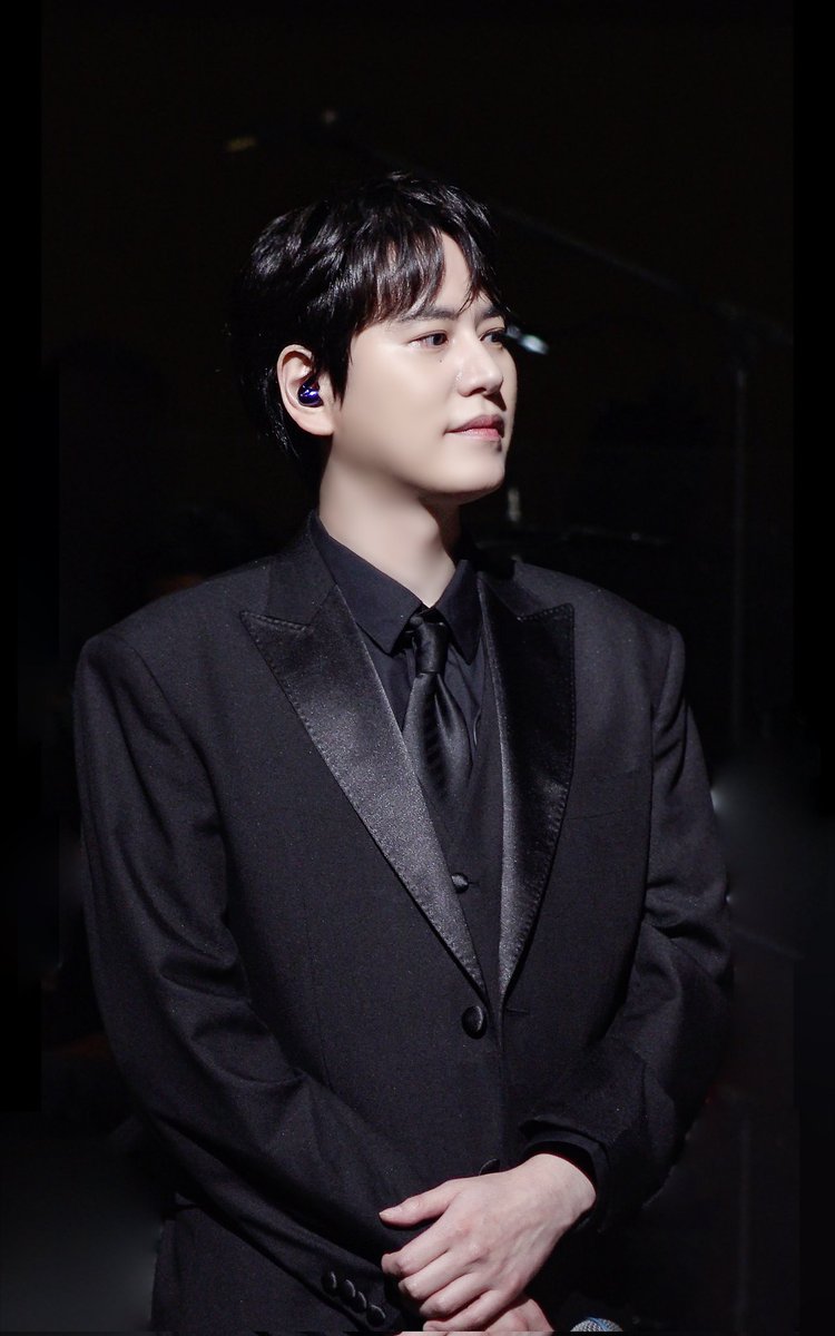 KyuS2_8823's tweet photo. 살포시 ... 새로운 규현이 짤 ... 풀기 

예쁜규현이 보고 조금이라도 마음이 편해졌으면 좋겠어용 ㅠㅠ https://t.co/rEISSo3LfM