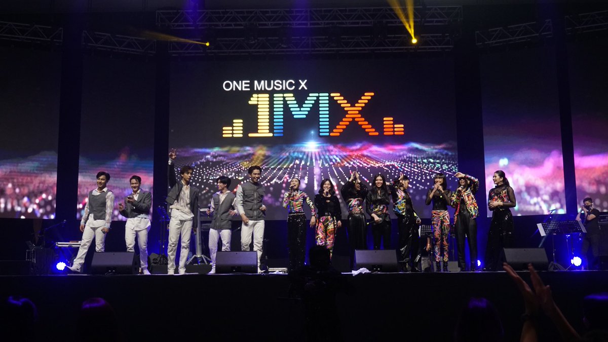 EmSerrano_Vlog's tweet photo. @bgyo_ph  &amp; @BINI_ph  Collab Performance Full video https://t.co/QulVYESGxd https://t.co/ui0GMw427C