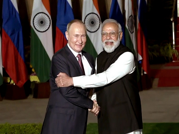 ani_digital's tweet photo. India, Russia have been regularly in touch on Afghanistan, regional issues: PM Modi

Read @ANI Story | https://t.co/eIWNf9vn7y
#PutininIndia #Afghanistan #PMModi https://t.co/fhgazFfCkS