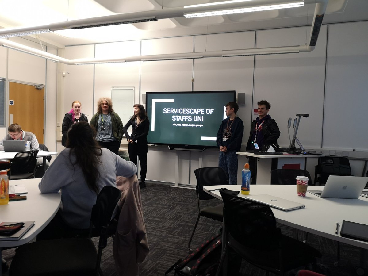 PaulDobsonuk's tweet photo. Great presentations by our @altontowers @BusinessStaffs @StaffsUniJSS @StaffsUni #students on #servicescape and its impact on the #events and #tourism #sectors last Friday - @cdesouthall https://t.co/dSx0i8arxa