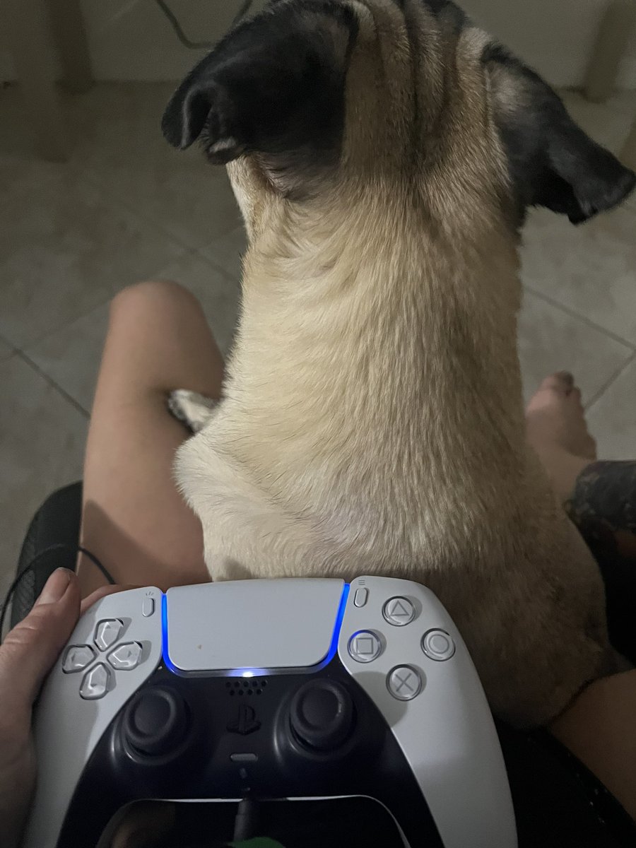bearandlily's tweet photo. Ps5 with mom 🤯 https://t.co/SH3FJzpNgc