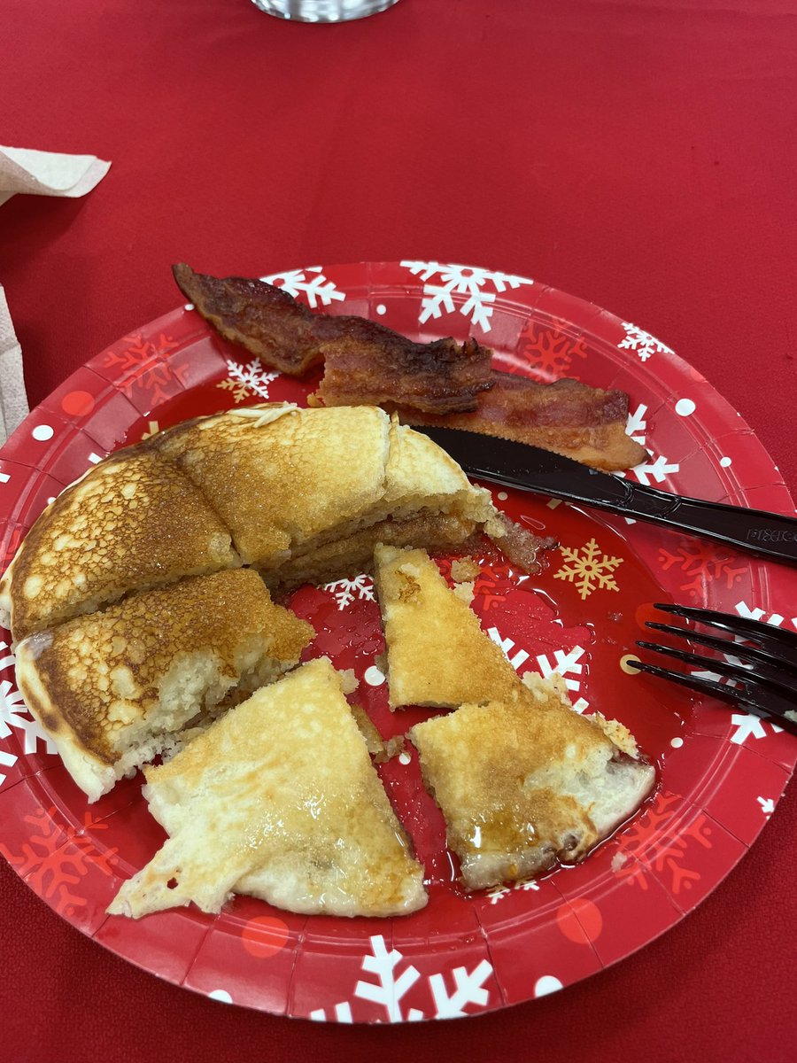BMS is Flipping into the Season with a pancake and bacon breakfast! #StrongerTogether <a href="/hcpsMS/">HCPS Middle Schools</a> <a href="/AddisonGDavis/">Addison Davis</a>
