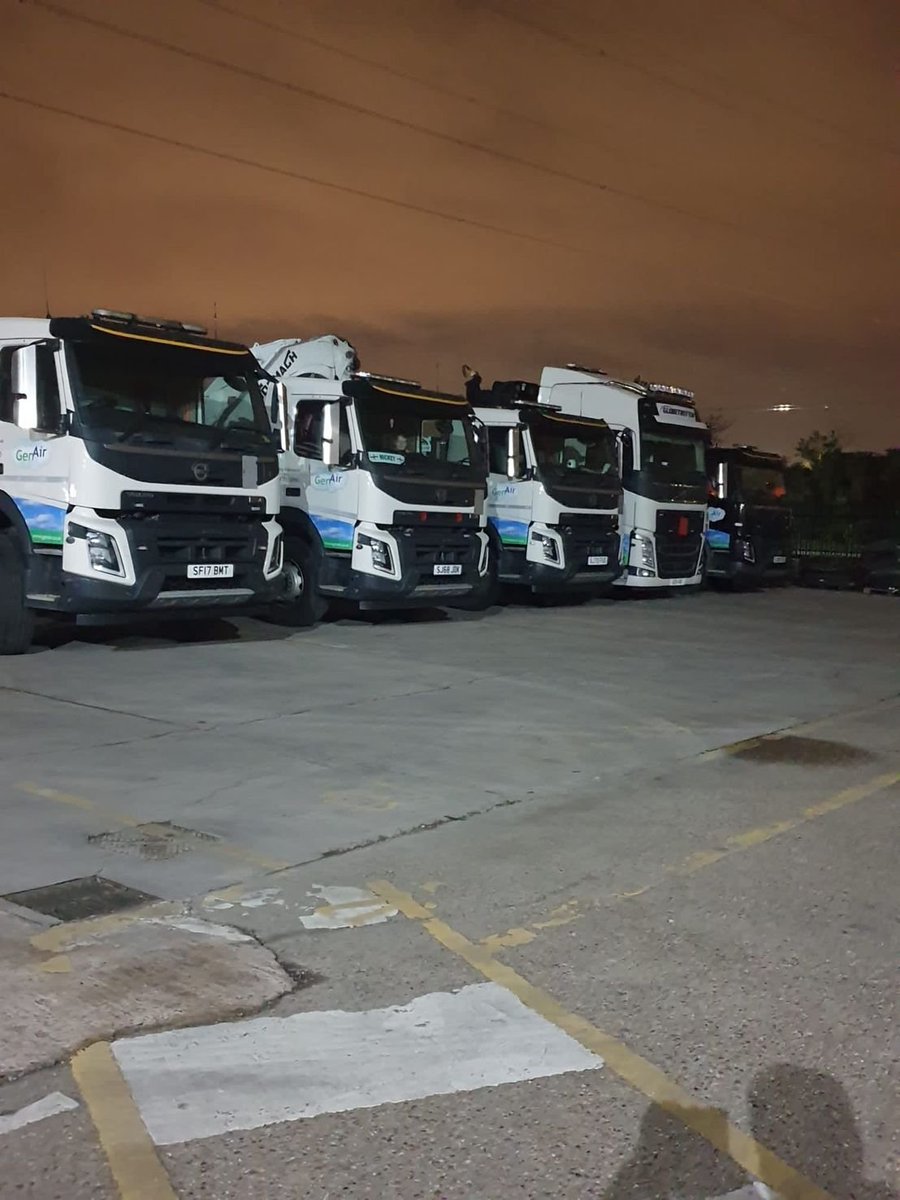 GenAirUK's tweet photo. A rare photo opportunity of all the Genair UK Ltd Volvo’s together. Won’t be together for long, all have busy weeks ahead supporting our customers after this Sunday evening snap. MV Commercial Ltd #Genair #planthire #compressedair #transport #hiab https://t.co/2oKGIO3wWq