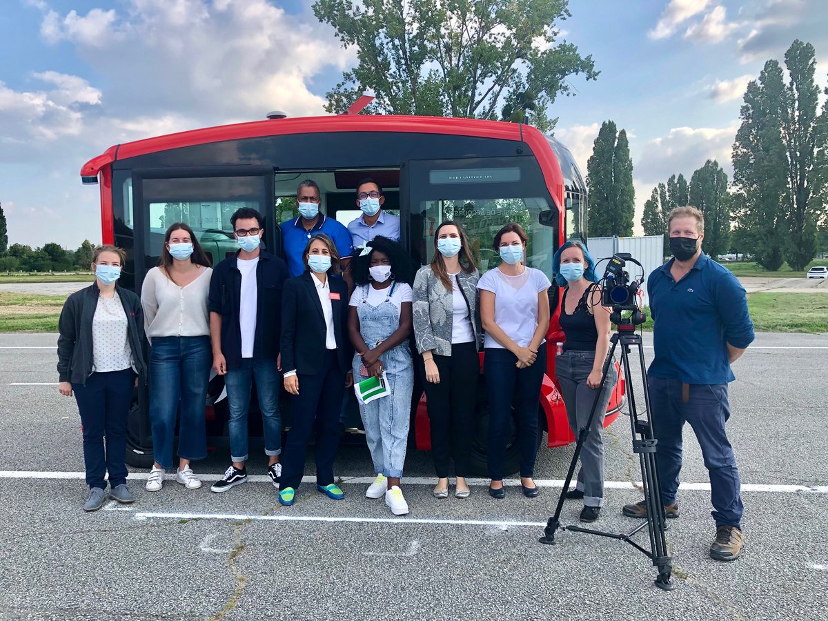 🆕Find Transdev #AutonomousTransport Systems in the new season of the french TV show “C'est toujours pas sorcier"! In this episode devoted to the car of the #future, Patricia Villoslada takes Cecile aboard an autonomous #iCristal shuttle
🎥france.tv/france-4/c-est… 
#Lohr #mobility