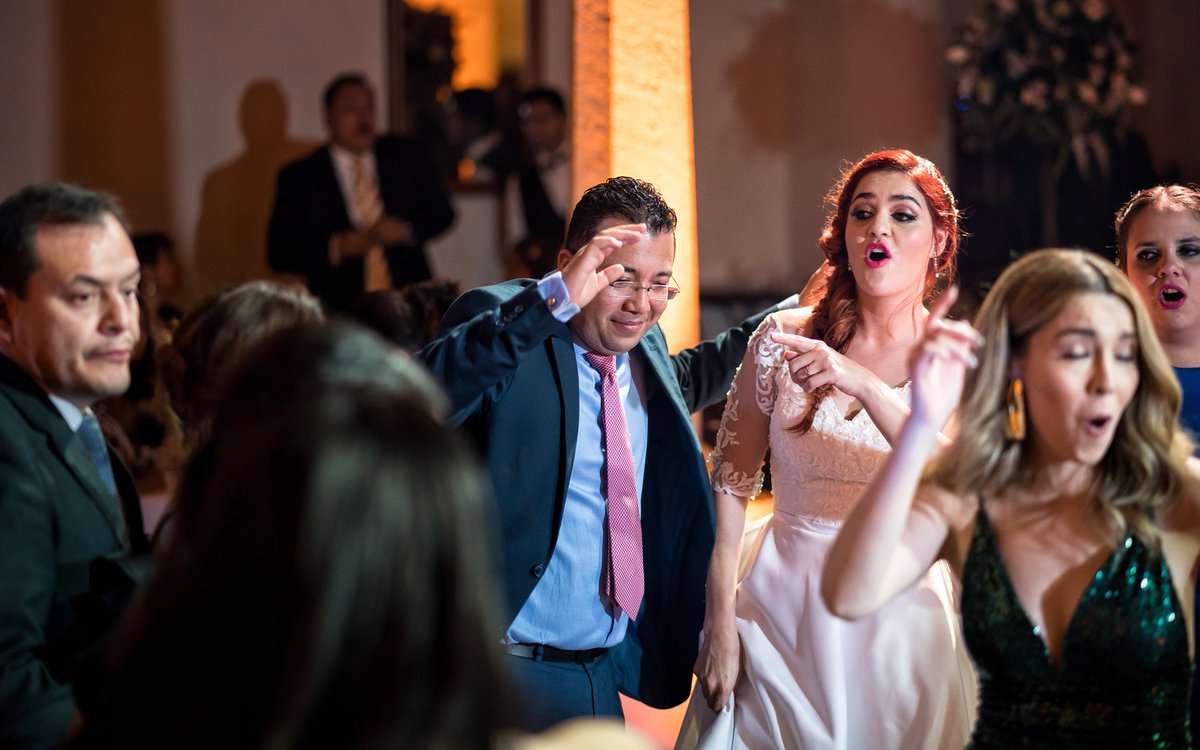 enigmatino's tweet photo. Alegría y mucho amor 💕
▪
▪
▪ #mexicoweddings #novias #novias2021 #novios #oaxaca #oaxacadestinationwedding
#oaxacawedding #wedding #weddingcalenda #weddingday #weddingfotographer
#weddings
#bestweddings #boda #bodas #bodas2021 #bodasmexicanas #bodasmexico #bodasoaxaca https://t.co/ssqchXeCav
