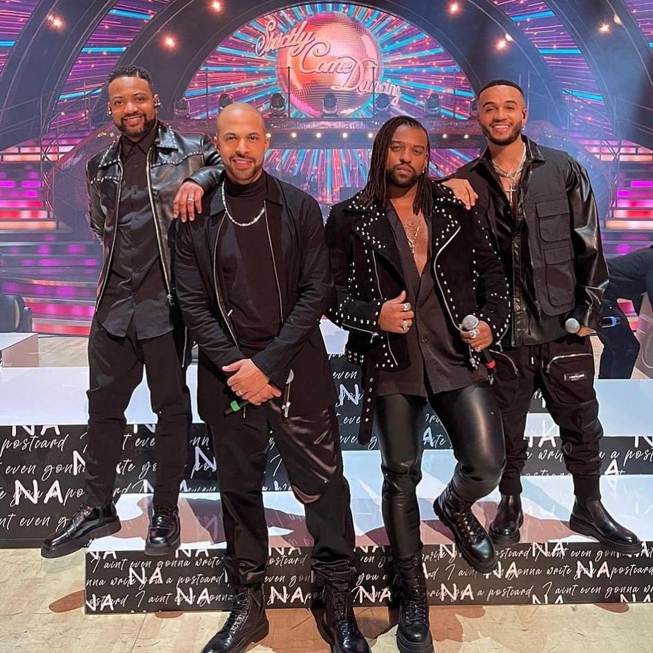JLS_OMAJ's tweet photo. No words 😍😍😍😍😍 https://t.co/NS5oVqC7iM
